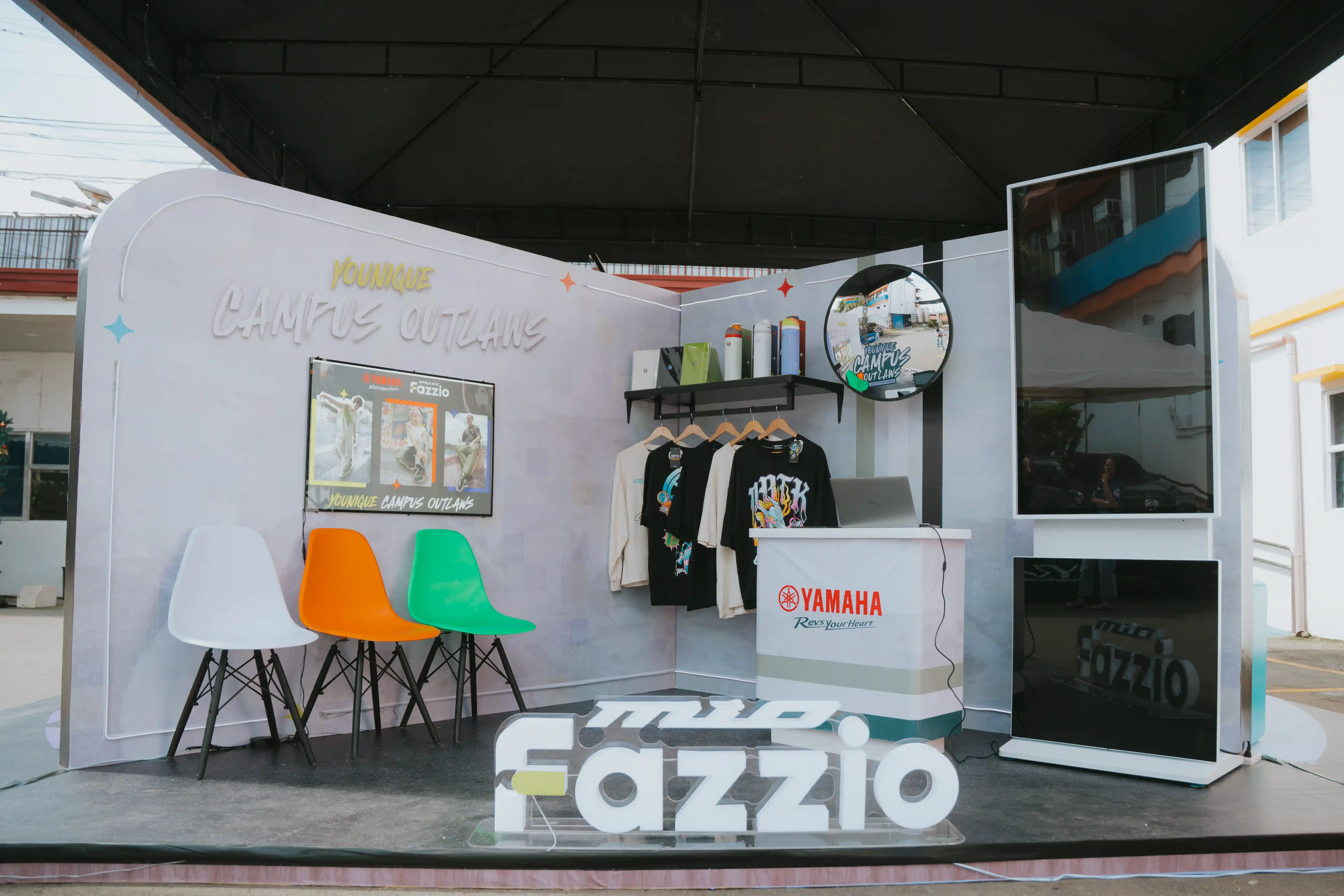 YOUNIQUE CAMPUS OUTLAWS Mio Fazzio Takes Over Campuses with a Week of Phygital Experience!